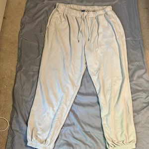 Cream Color XL Women’s jogger style pants/ With pockets!!